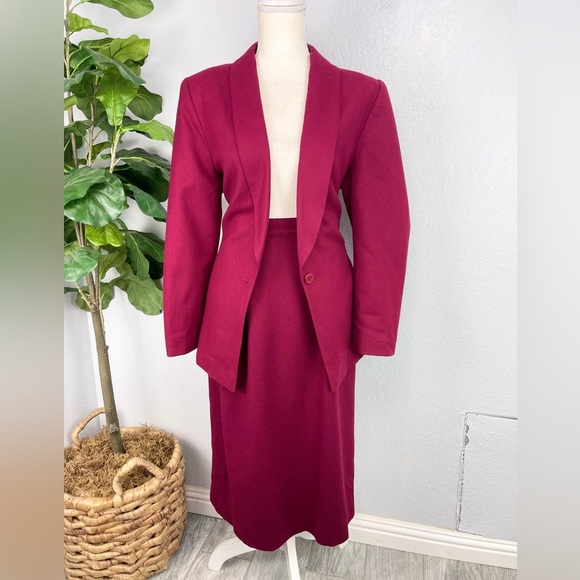 Vintage Pendleton Burgundy Wine Two Piece Wool Skirt Blazer Set